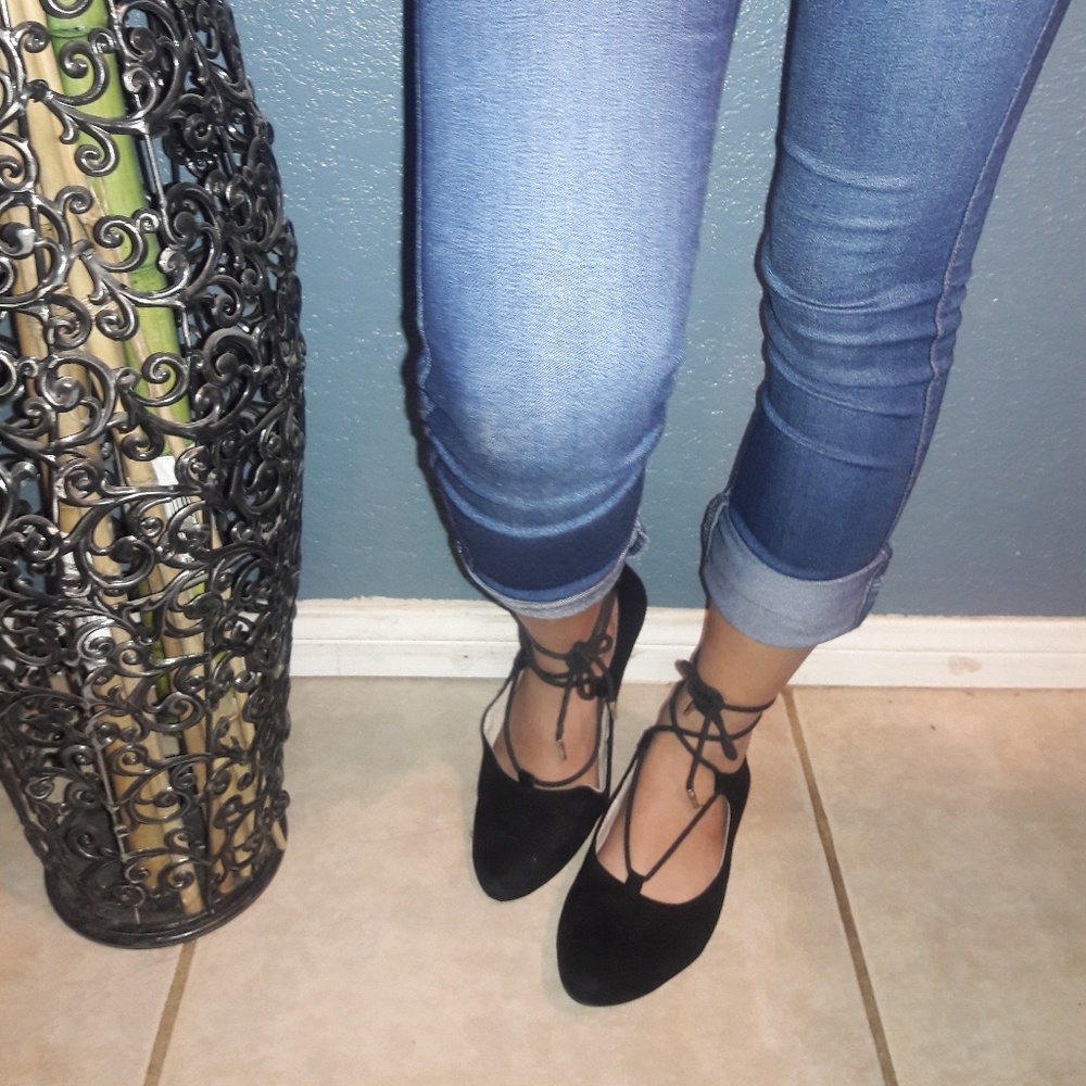 Black stevies flats